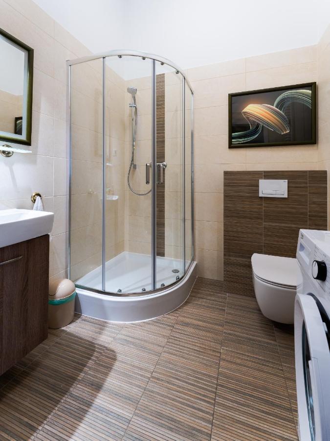 Apartament Inspirujacy - Z Prywatnym Monitorowanym Parkingiem - 4 Osobowy - Space Apart Еленя-Гура Экстерьер фото