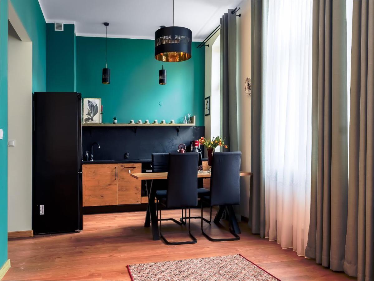 Apartament Inspirujacy - Z Prywatnym Monitorowanym Parkingiem - 4 Osobowy - Space Apart Еленя-Гура Экстерьер фото