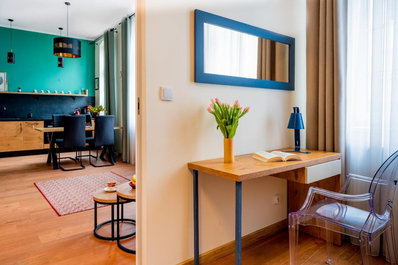 Apartament Inspirujacy - Z Prywatnym Monitorowanym Parkingiem - 4 Osobowy - Space Apart Еленя-Гура Экстерьер фото